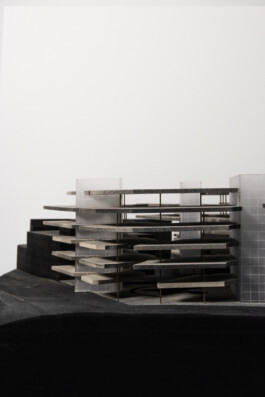  AndrewThomasParry.com